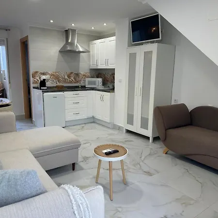 アパート Modern And Cozy Loft Double Terrace And クリェラ